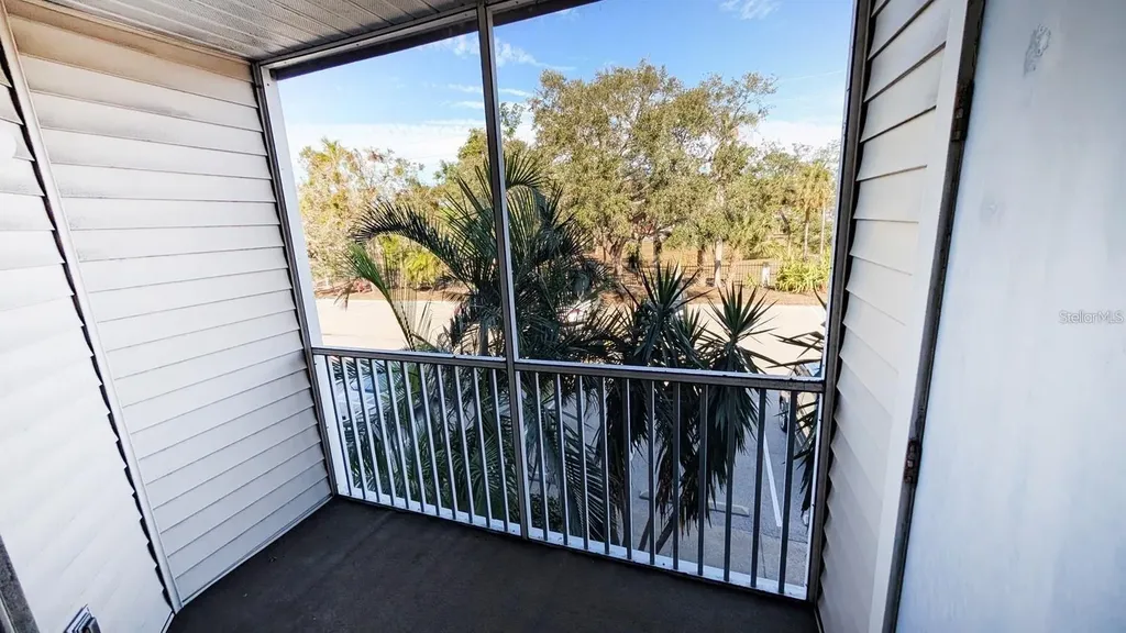 850 S Tamiami Trail Sarasota FL 34236