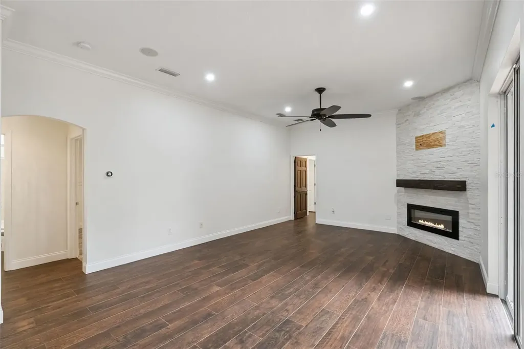 833 Rock Creek Street Apopka FL 32712