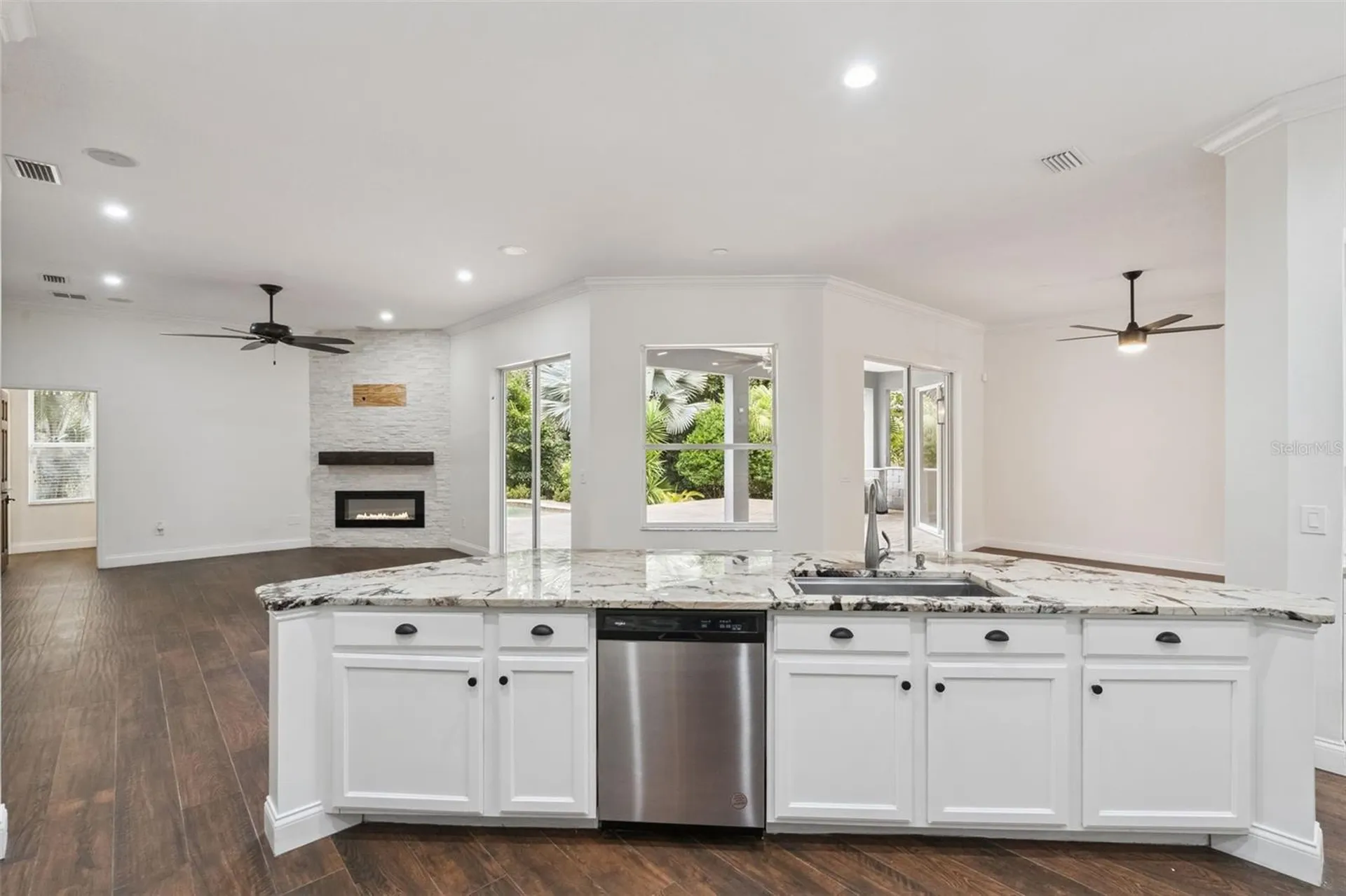 833 Rock Creek Street Apopka FL 32712