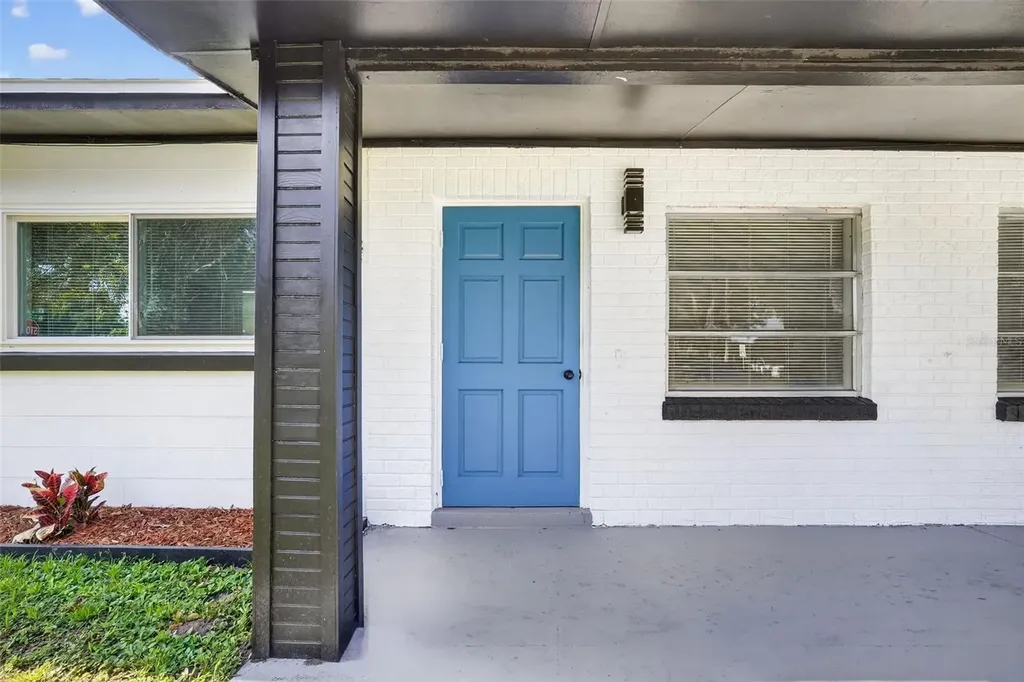 3034 Touraine Avenue Orlando FL 32812
