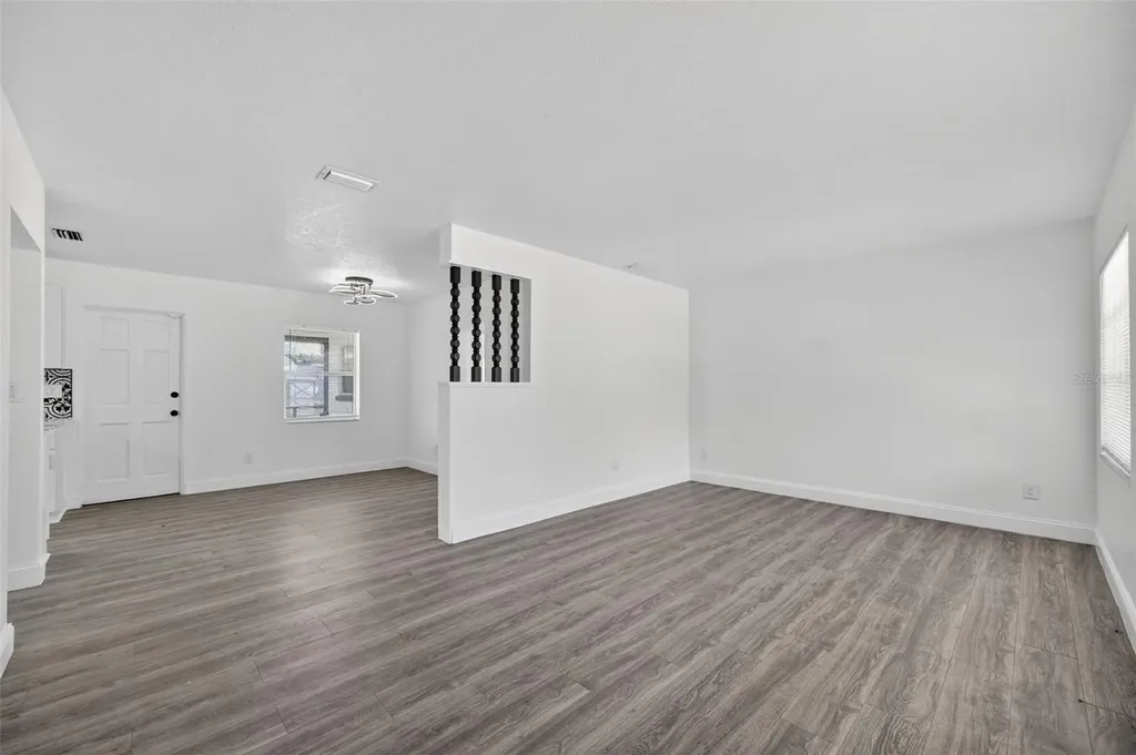 3034 Touraine Avenue Orlando FL 32812