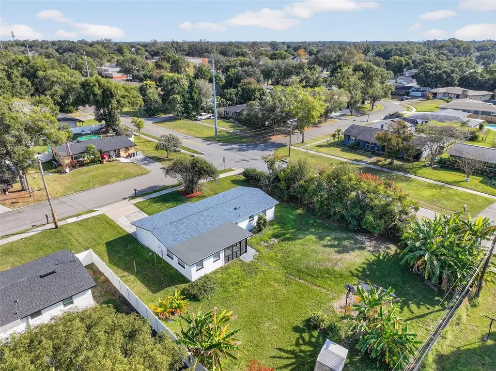 3034 Touraine Avenue Orlando FL 32812