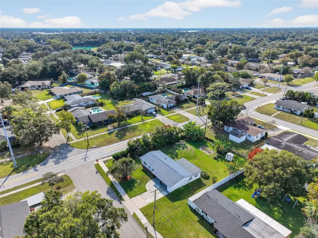 3034 Touraine Avenue Orlando FL 32812