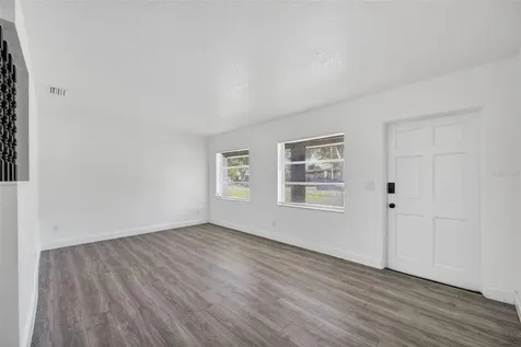 3034 Touraine Avenue Orlando FL 32812