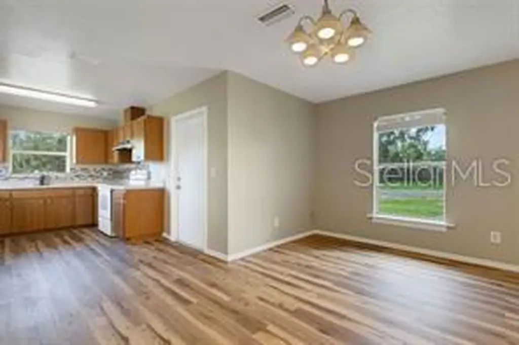 3100 W Reynolds Street Plant City FL 33563