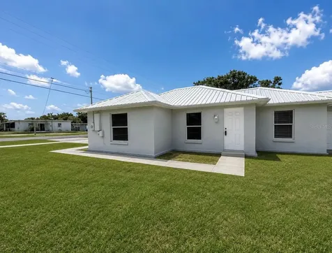 3100 W Reynolds Street Plant City FL 33563