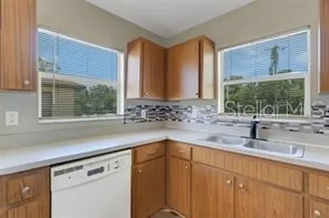 3100 W Reynolds Street Plant City FL 33563