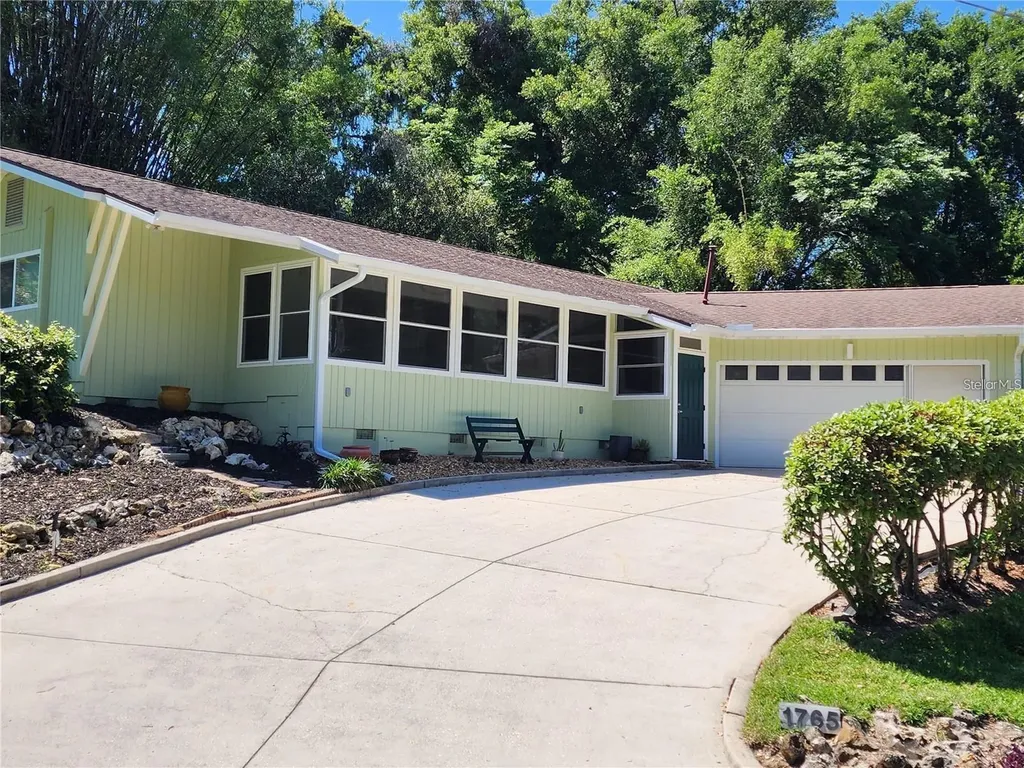 1765 Hilltop Drive Mount Dora FL 32757