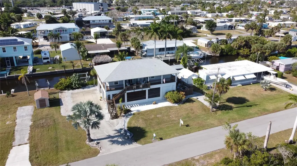 4271 Hollis Avenue Port Charlotte FL 33953