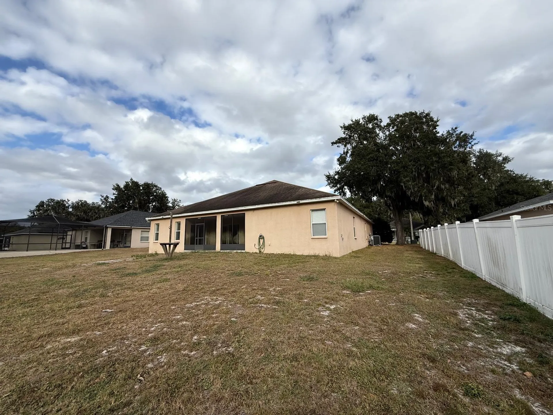 2974 Blackwater Oaks Drive Mulberry FL 33860