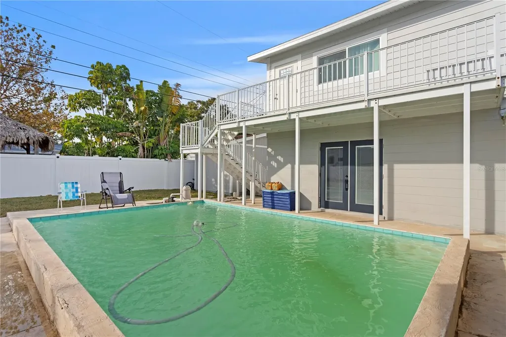 6660 17th Street N St Petersburg FL 33702
