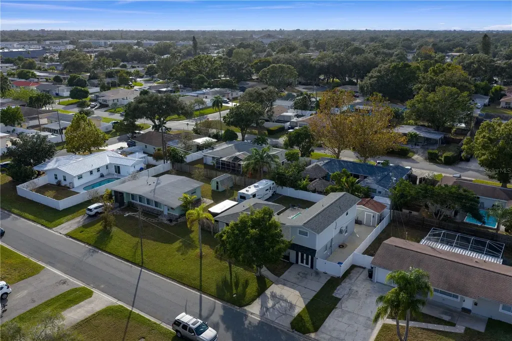 6660 17th Street N St Petersburg FL 33702