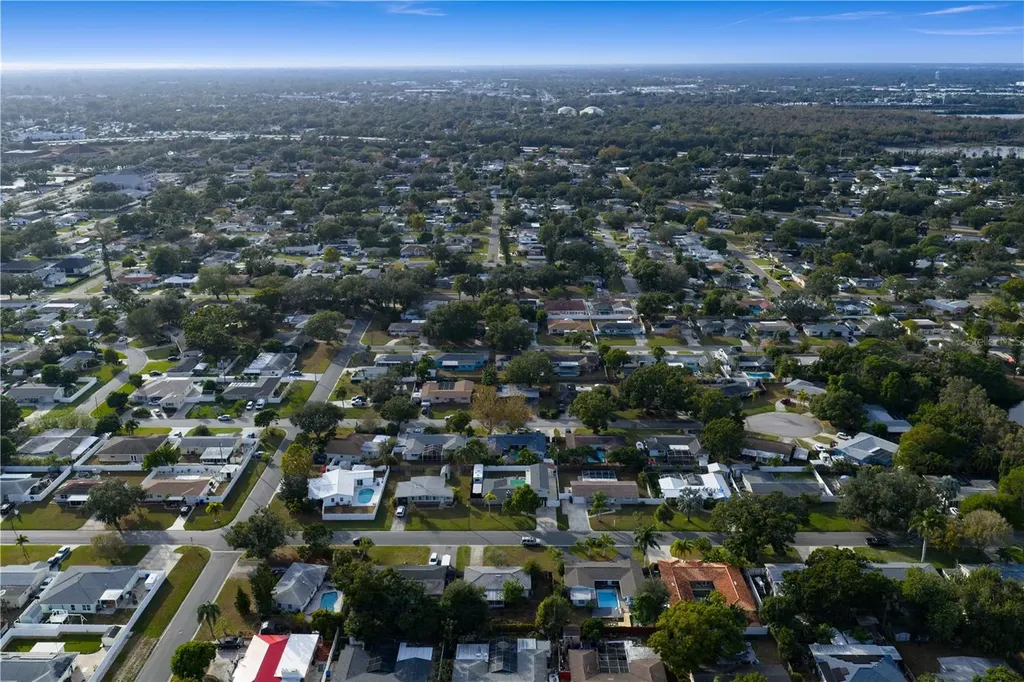 6660 17th Street N St Petersburg FL 33702