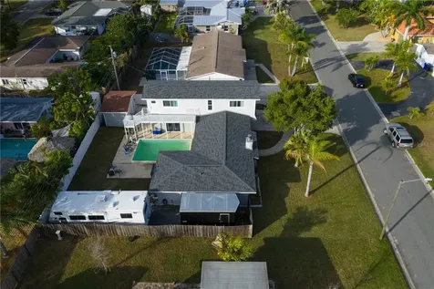 6660 17th Street N St Petersburg FL 33702