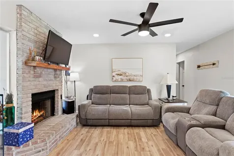 6660 17th Street N St Petersburg FL 33702
