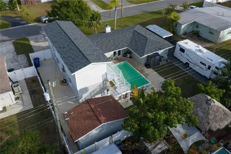 6660 17th Street N St Petersburg FL 33702