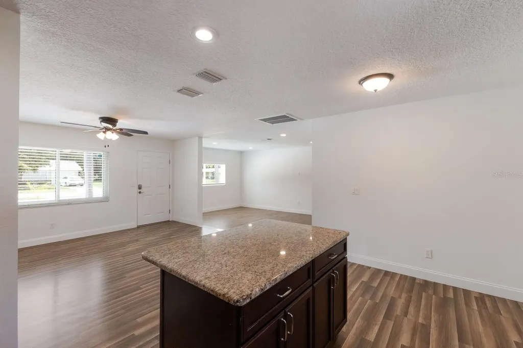 4312 3rd Avenue NW Bradenton FL 34209