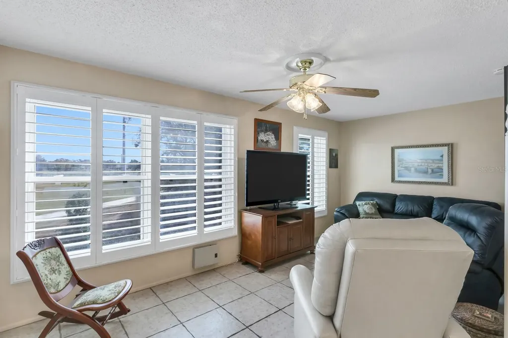 2457 Ecuadorian Way Clearwater FL 33763