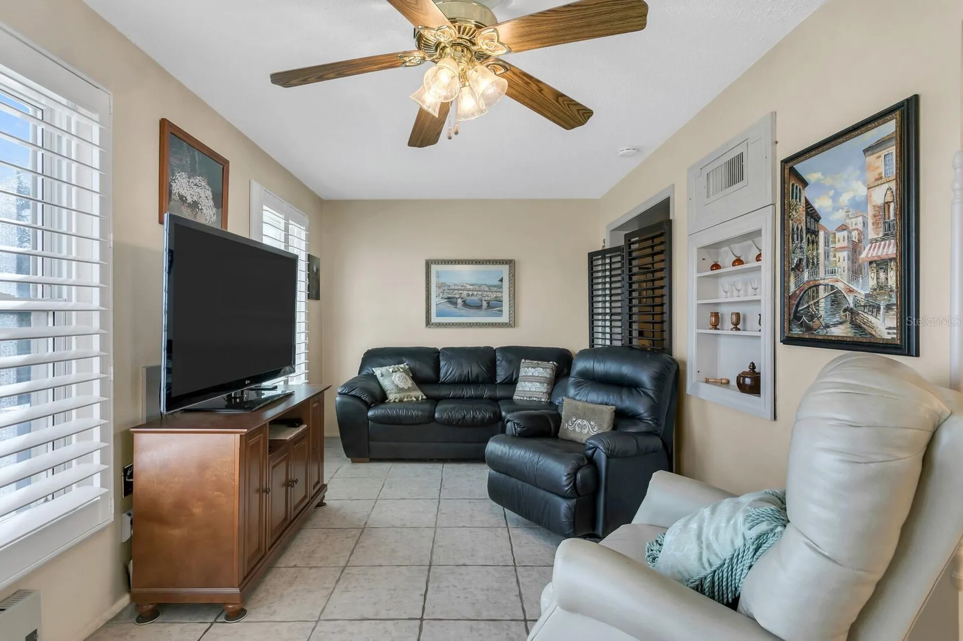2457 Ecuadorian Way Clearwater FL 33763