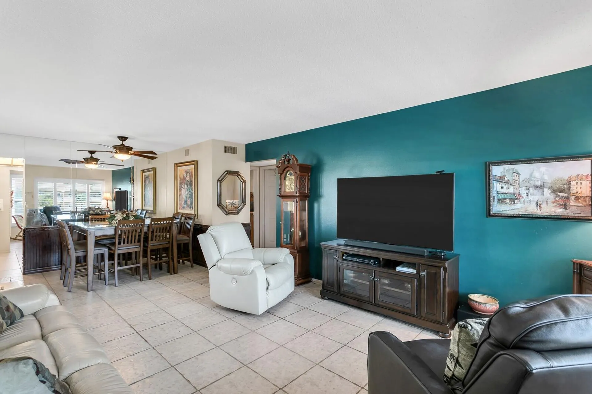 2457 Ecuadorian Way Clearwater FL 33763