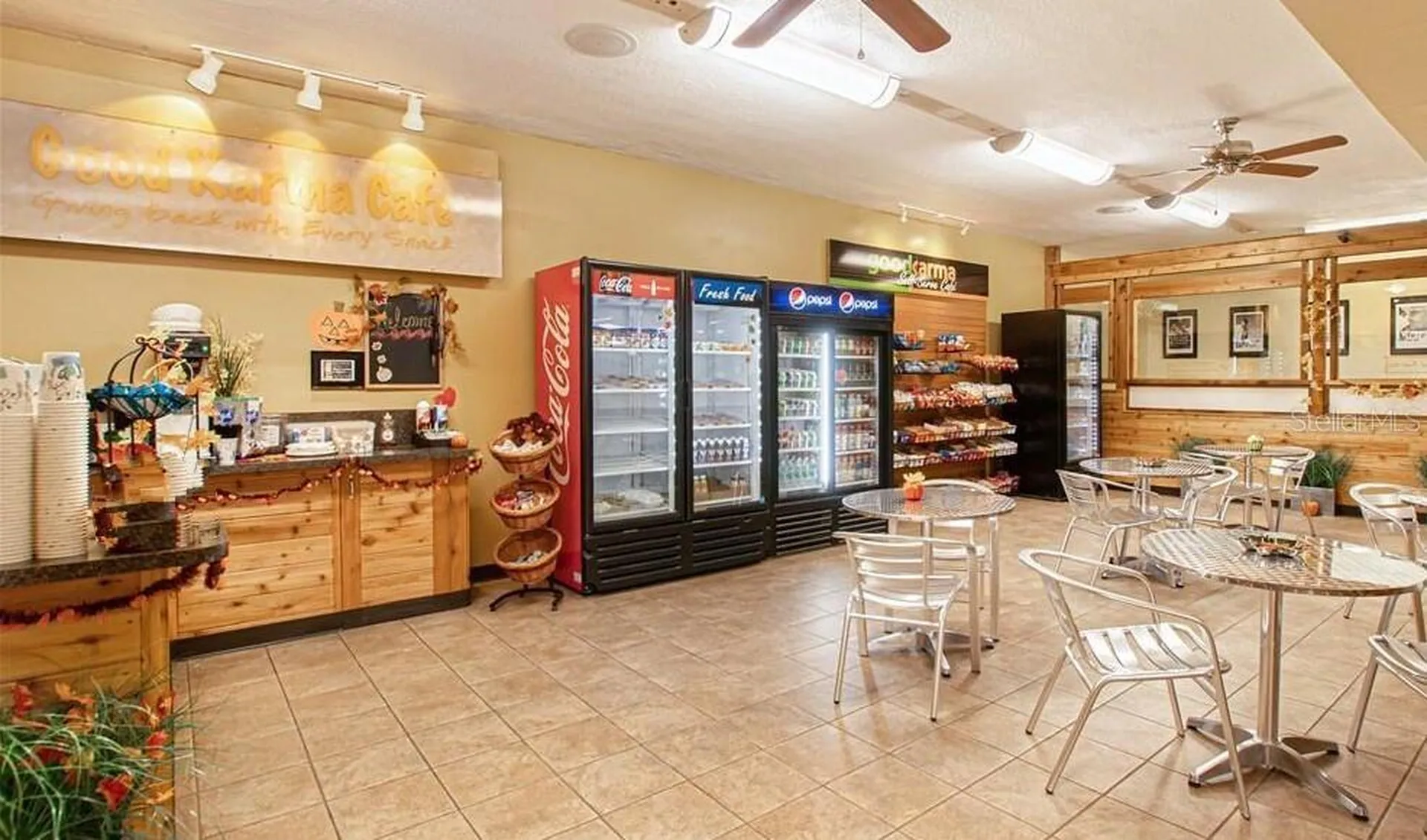 2457 Ecuadorian Way Clearwater FL 33763
