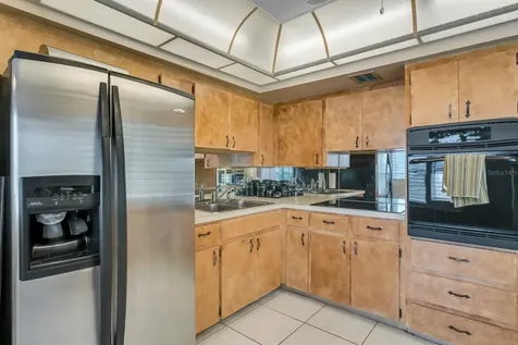 2457 Ecuadorian Way Clearwater FL 33763