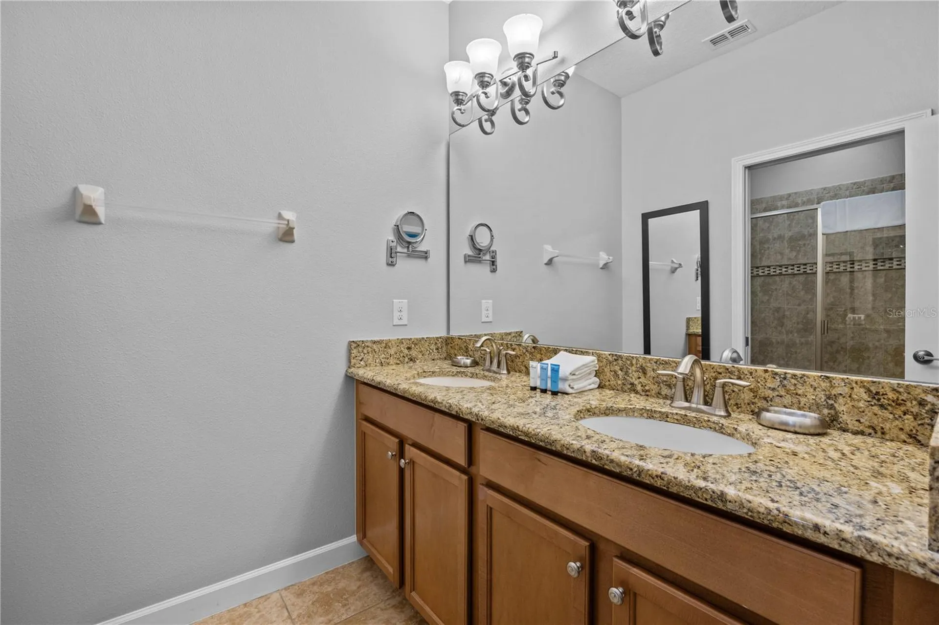 9117 El Caro Lane Davenport FL 33896