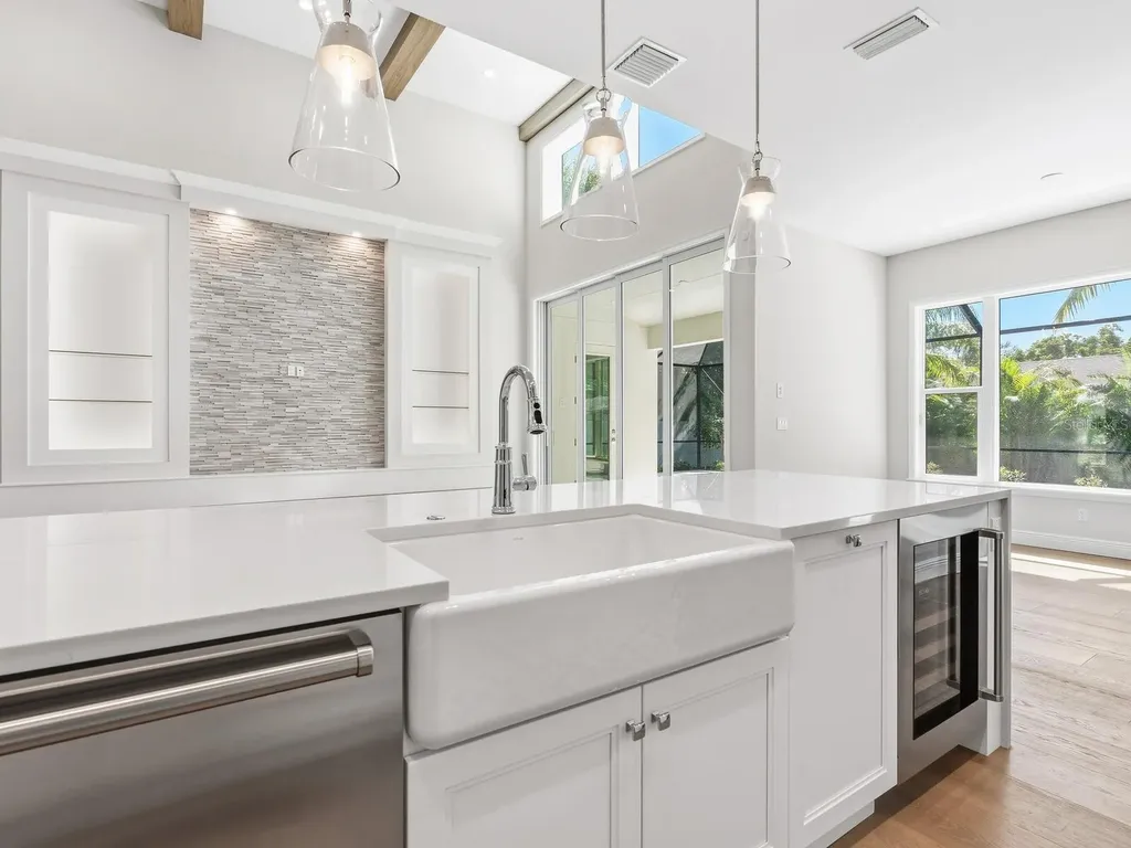 1876 Magnolia Street Sarasota FL 34239