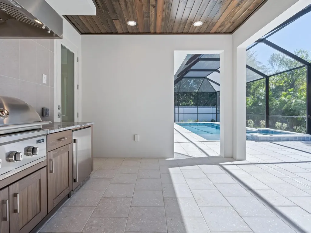 1876 Magnolia Street Sarasota FL 34239