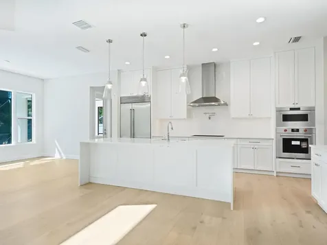 1876 Magnolia Street Sarasota FL 34239