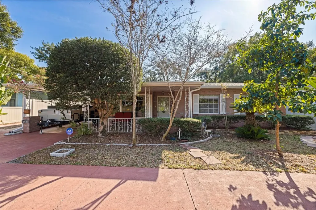 1420 W Bogie Drive Tampa FL 33612