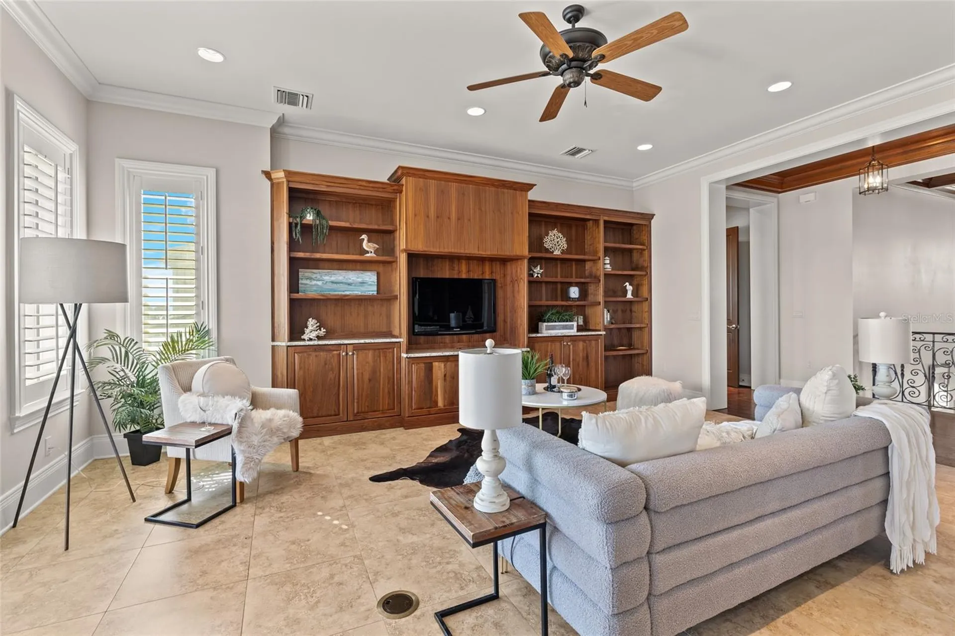 1976 Kansas Avenue NE St Petersburg FL 33703