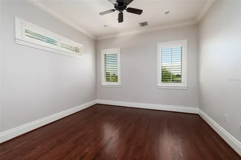 1976 Kansas Avenue NE St Petersburg FL 33703