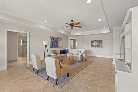 1976 Kansas Avenue NE St Petersburg FL 33703