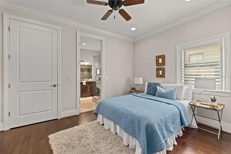 1976 Kansas Avenue NE St Petersburg FL 33703