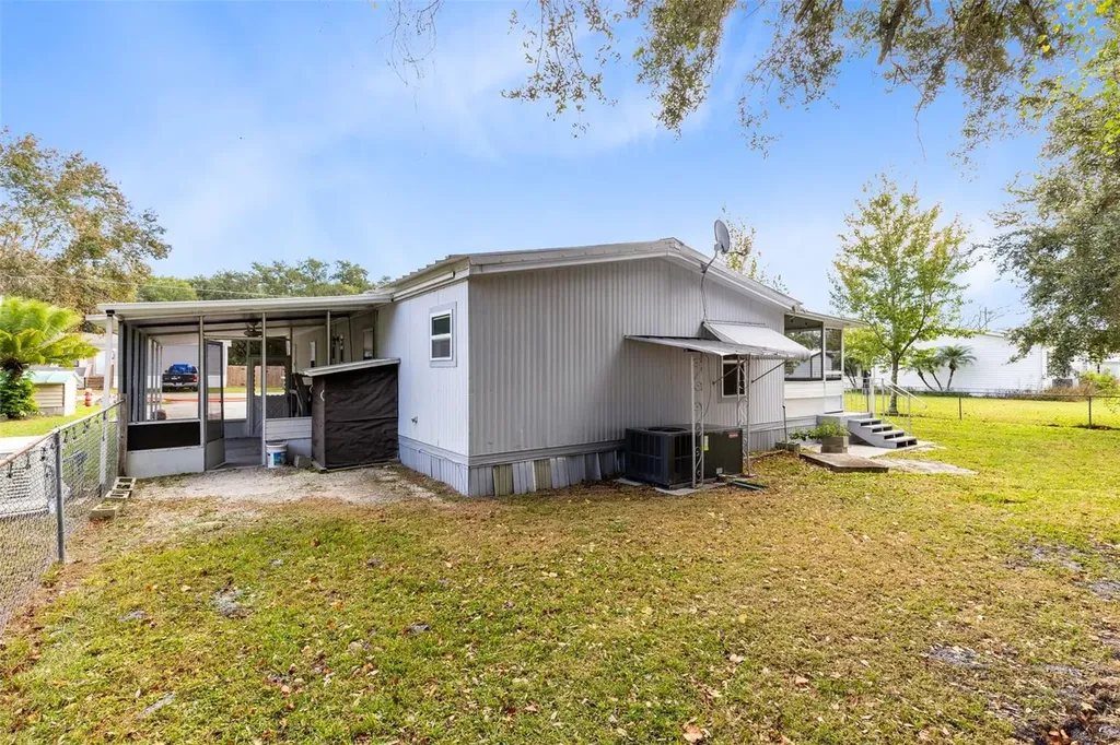 2054 Bradley Drive St Cloud FL 34771