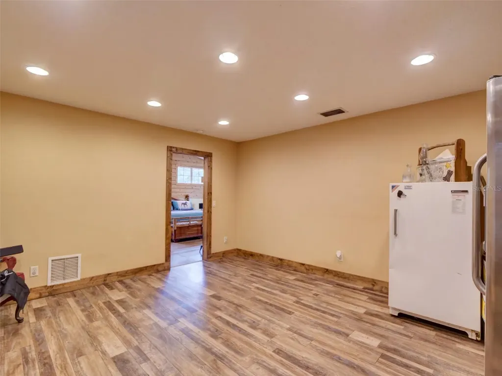 1765 E Cr 462 Wildwood FL 34785