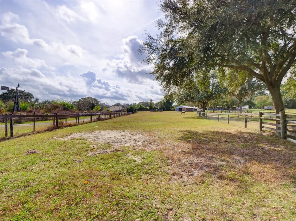 1765 E Cr 462 Wildwood FL 34785
