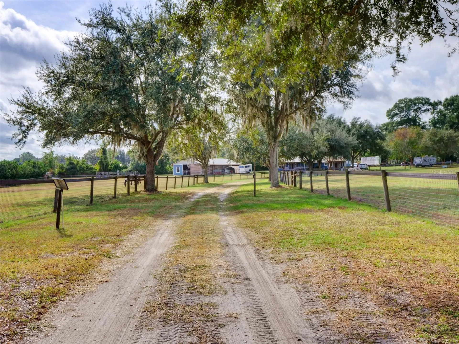 1765 E Cr 462 Wildwood FL 34785