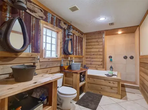 1765 E Cr 462 Wildwood FL 34785