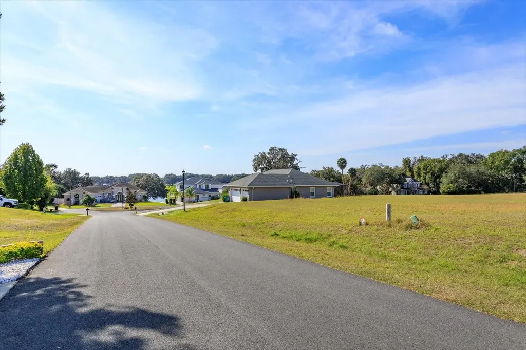 1114 Myrtle Breezes Court Fruitland Park FL 34731