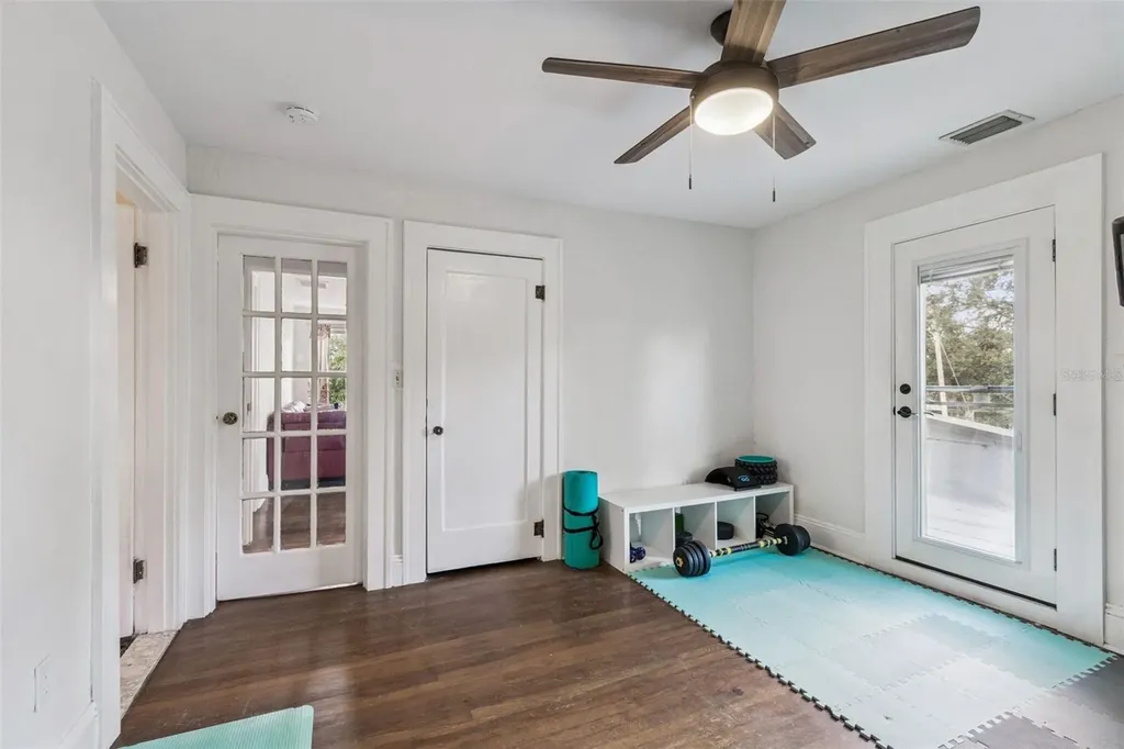4326 3rd Avenue S St Petersburg FL 33711