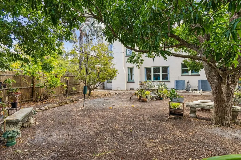 4326 3rd Avenue S St Petersburg FL 33711