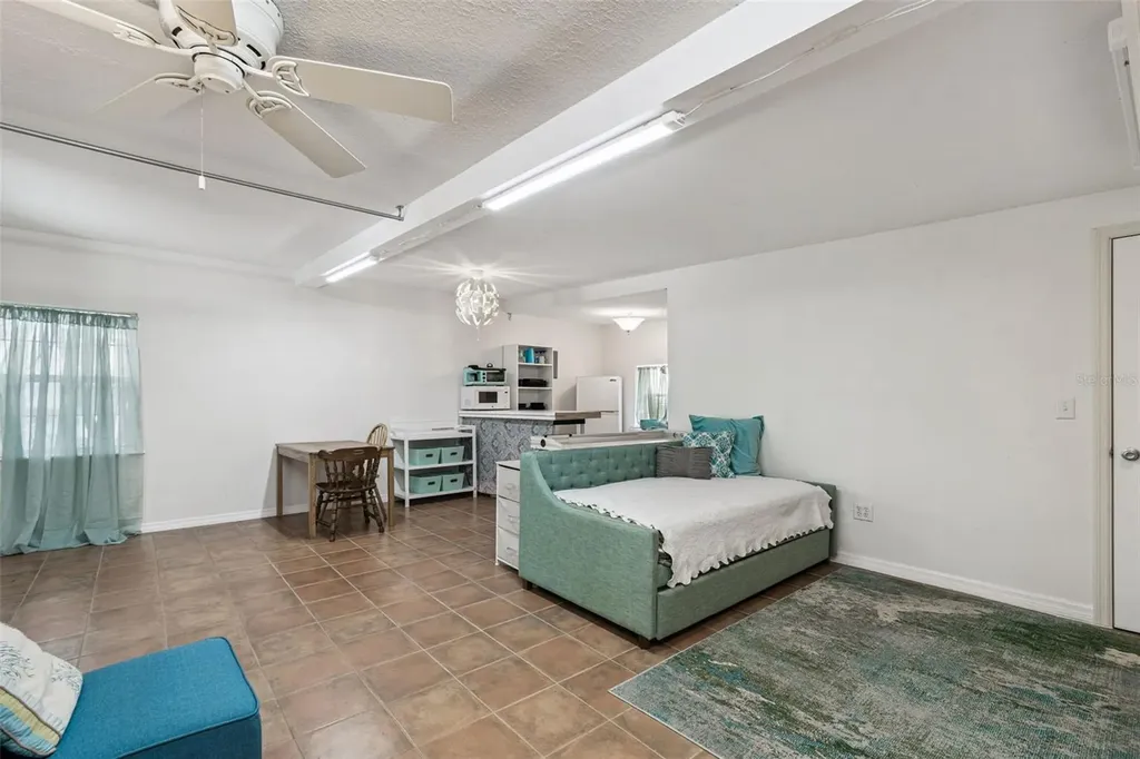 4326 3rd Avenue S St Petersburg FL 33711