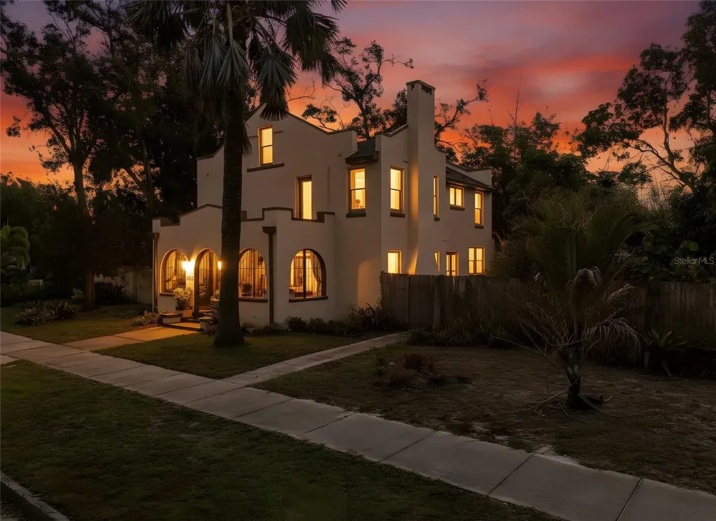 4326 3rd Avenue S St Petersburg FL 33711