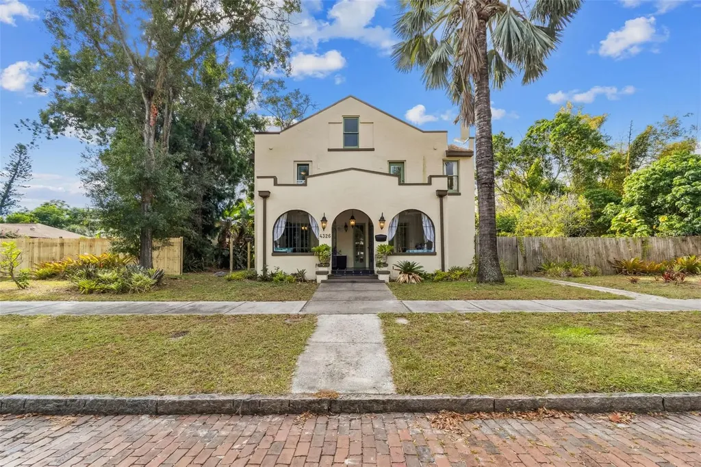 4326 3rd Avenue S St Petersburg FL 33711