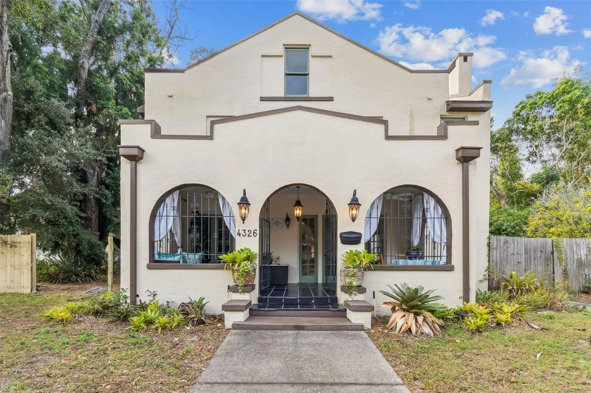 4326 3rd Avenue S St Petersburg FL 33711