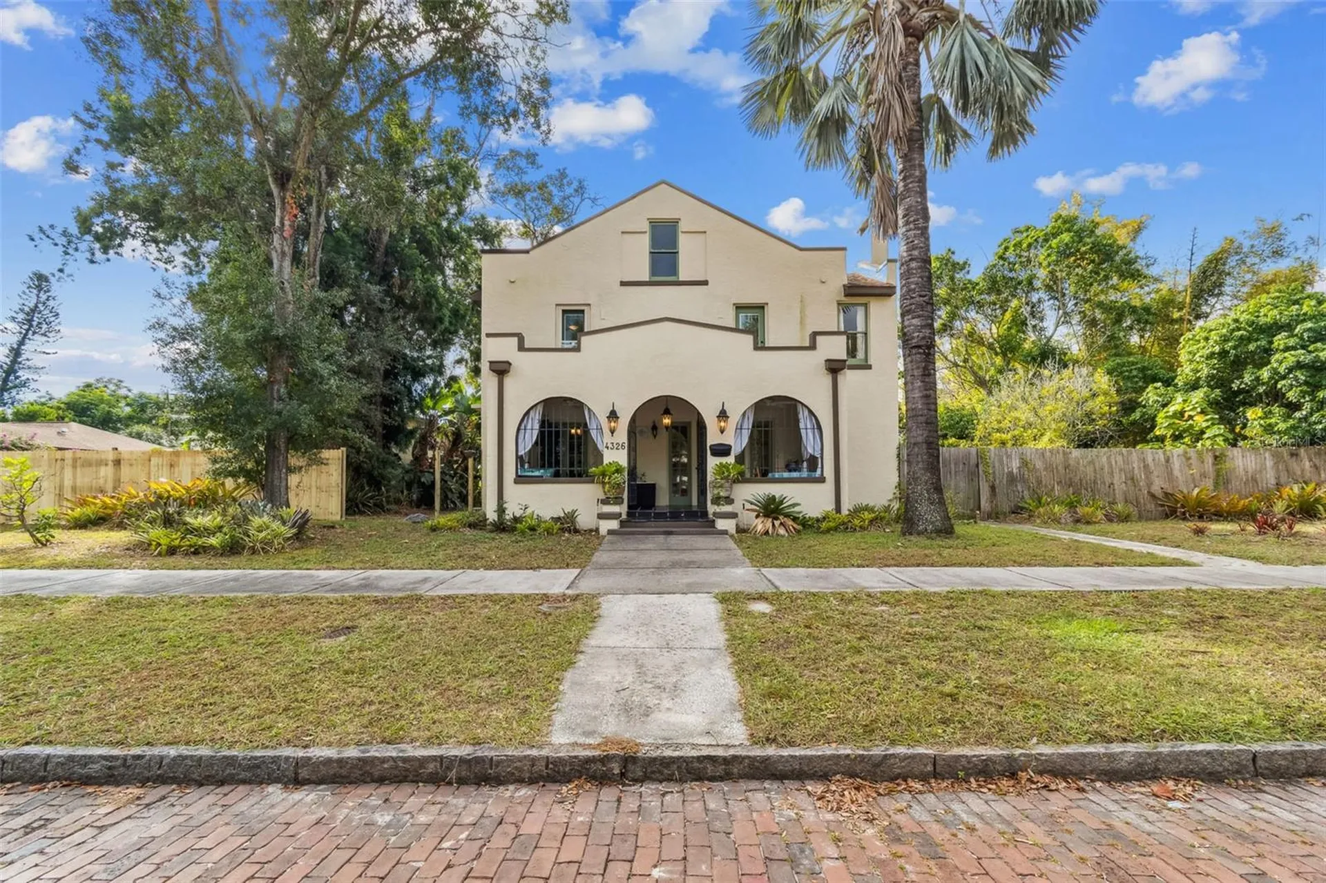 4326 3rd Avenue S St Petersburg FL 33711