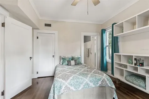 4326 3rd Avenue S St Petersburg FL 33711