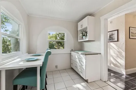 4326 3rd Avenue S St Petersburg FL 33711